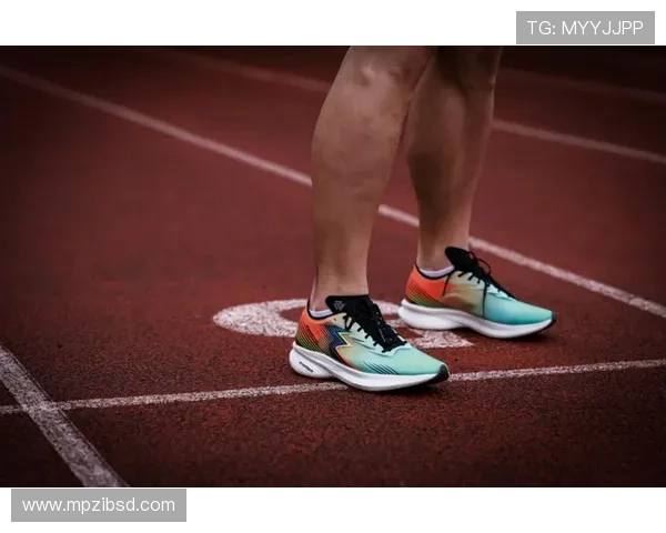 碳板跑鞋革新跑步体验提升运动表现的科技利器 - 副本 (2) - 副本