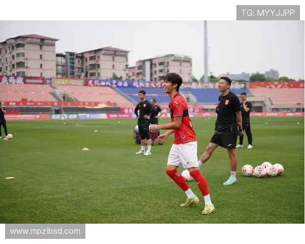 中甲联赛精彩对决全程直播平台助力球迷享受极速赛事体验 中甲联赛精彩对决全程直播平台助力球迷享受极速赛事体验