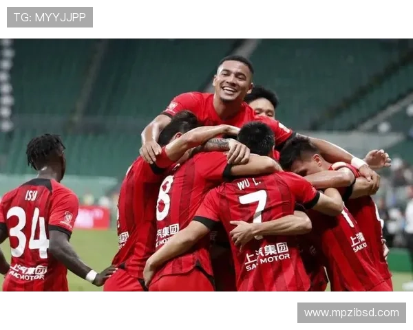 中超激战再掀高潮各队争冠形势瞬息万变赛场精彩纷呈